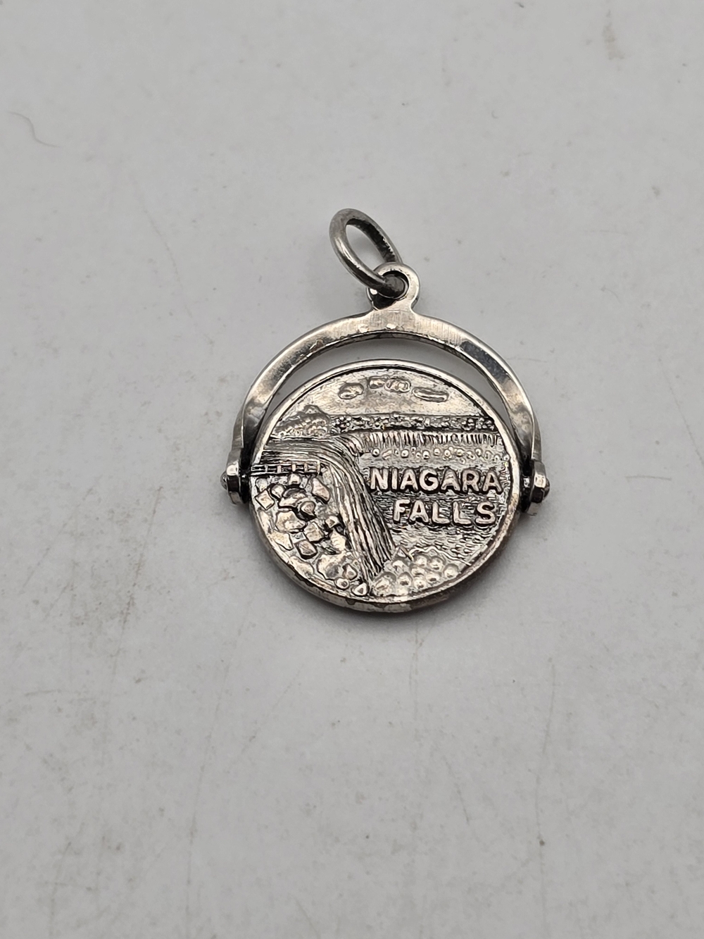 Sterling Silver Niagara Falls Moving Spinner Souvenir Travel Charm